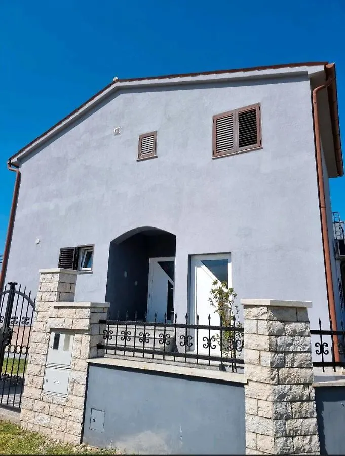 Frida Apartment Pula Croatia